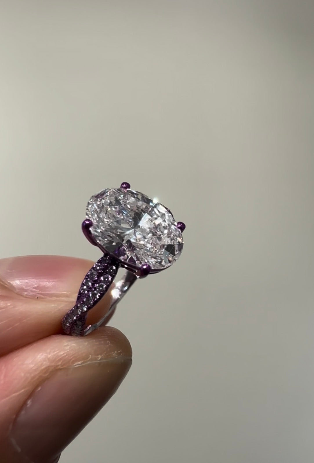 9K 3.08卡紫色電彩金欖型鑽石戒指