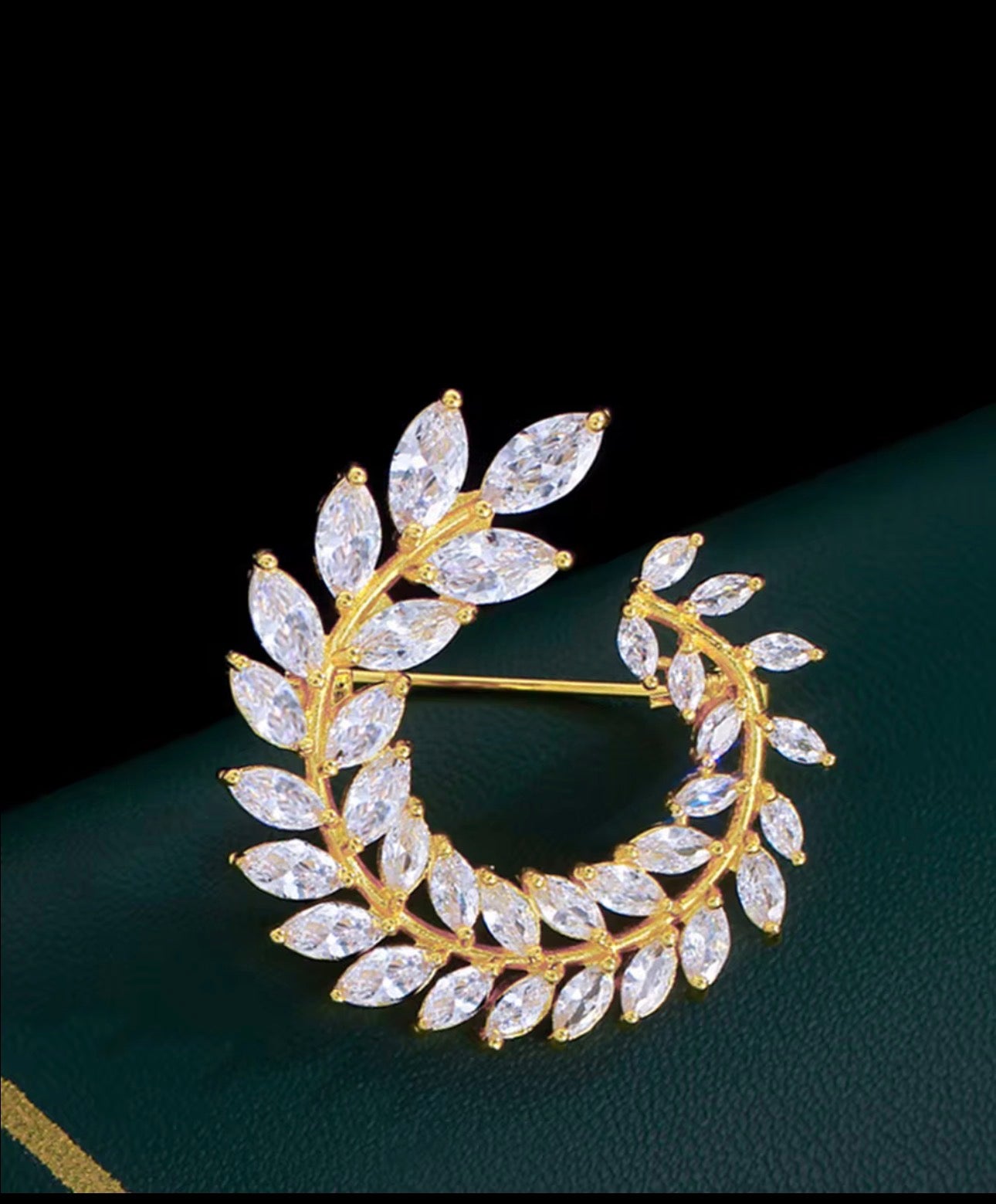 女性奢華橄欖枝葉胸針 - 立方鋯石水晶圍巾扣