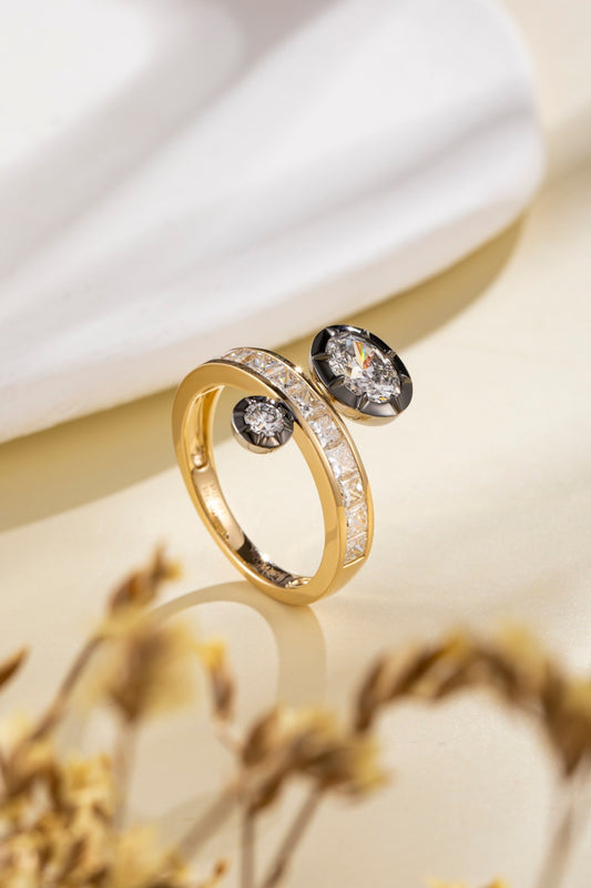 14K 金培育鑽石戒指 - 0.74ct 主石配 1.27ct 副石 (14 號)